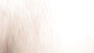 Ventenne col cazzo dentro