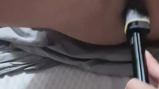 La mia compagna si diverte a sfondarmi il culo