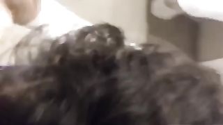 Pompata di cazzo nel bagno della stazione