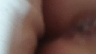 Come sbrodola la sua figa!