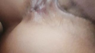 Come sbrodola la sua figa!