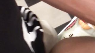 Scopata sulle scale del condominio