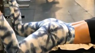 Bella figa in palestra