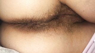 Figa e buco del culo stretti di mia moglie che dorme