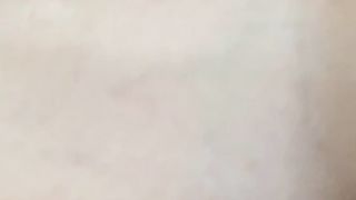 Prendo il sole in giardino nuda