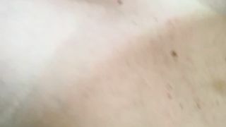 A gambe larghe mi tocco