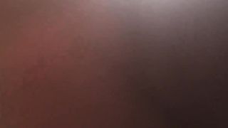 Giovane coppia cuckold