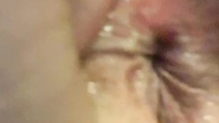 Culo spalmato di sperma