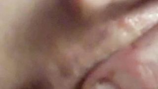 Mentre aspetto di essere scopata...