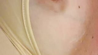 Sborrata calda... una sulle tette e una dentro al culo!