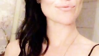 Eeeeeee ehi From America... :-*:-*:-*