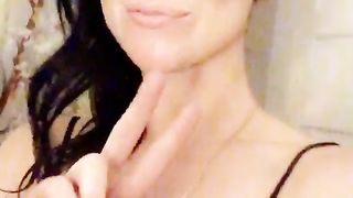 Eeeeeee ehi From America... :-*:-*:-*