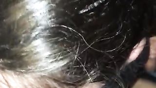 Alla bella Sara piace scopare con due uomini