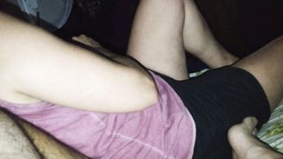 MIa moglie Alessia mi fa un pompino e si rilassa