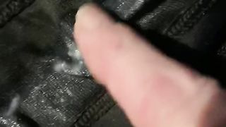 Anteprima del video: Mutandine sborrate