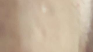 La fica cola e mi masturbo il culo