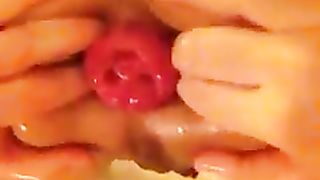 Fisting anal di un morbido culetto