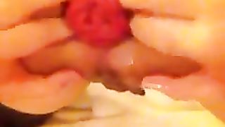 Fisting anal di un morbido culetto