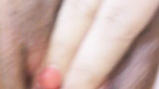 Aspettando un bel cazzone che mi pompi per bene