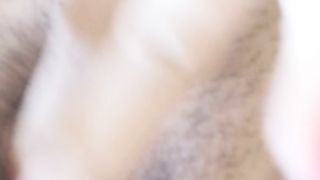 Aspettando un bel cazzone che mi pompi per bene