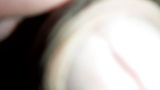 MI ACCAREZZA CAZZO E COGLIONI