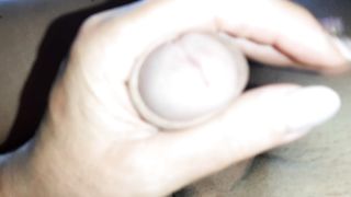 MI ACCAREZZA CAZZO E COGLIONI