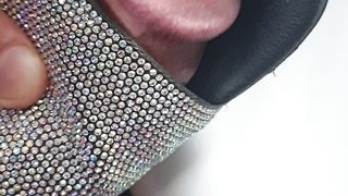 Sborro dentro le ciabatte