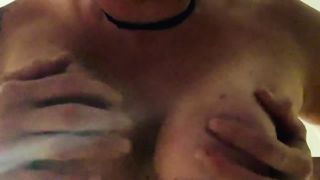 Massaggio alle tette