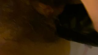 Quella troia di mia moglie che si masturba