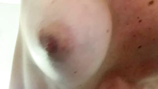 Come ballano le tette...