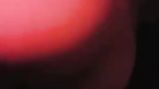 Ragazza succhia fino all'ingoio