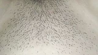 Con le dita si penetra la figa