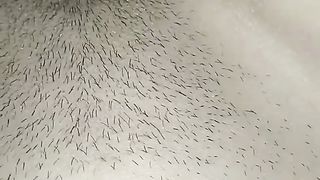 Con le dita si penetra la figa