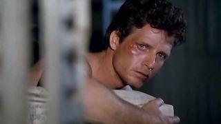 Spiando Debora Caprioglio...