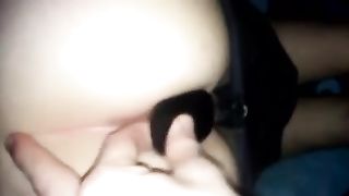 La mia puttana ventenne adora essere inculata col plug-in