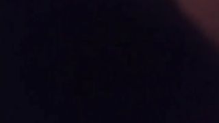 Esibizionista si masturba in cam