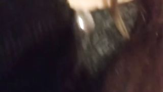 Esibizionista si masturba in cam