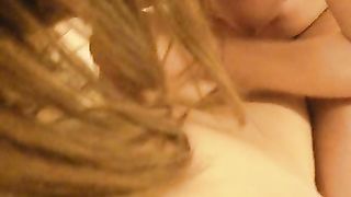 Spompina e scopa con le tette legate