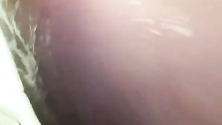 Mia moglie mugola di piacere e squirta...