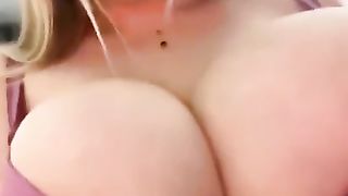 Bellissima Bionda con tette da paura