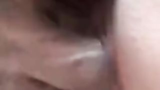 Adoro la sua fica tutta bagnata...