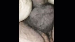 Godo nella figa matura e pelosa di questa zoccola fino a sborrare