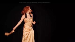 Spogliarello Burlesque redhead  for Giessestory