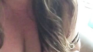 Video eccitante inviato da una mia amica Milf