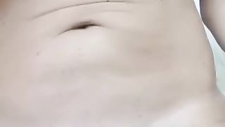 Schizzetta gode ....e come squirta!