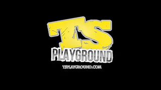 Un Piede nel culo di questa shemale