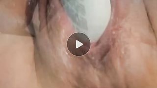 Ha la figa così sfondata...