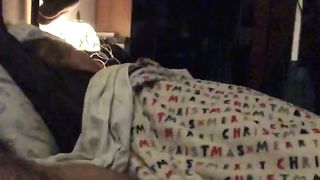 Mi masturbo mentre mia moglie dorme