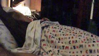 Mi masturbo mentre mia moglie dorme