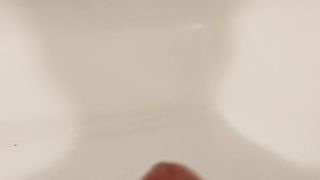 Sborrata in vasca, sega mattutina